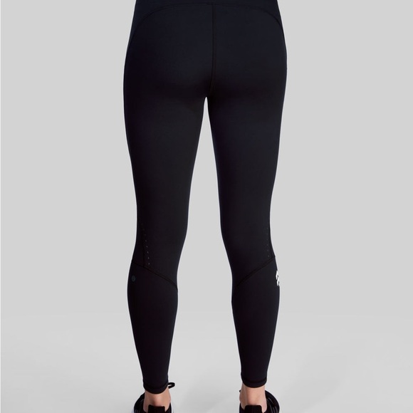 Barry’s Lululemon Rain Repellent HR Run Tight - Picture 2 of 6